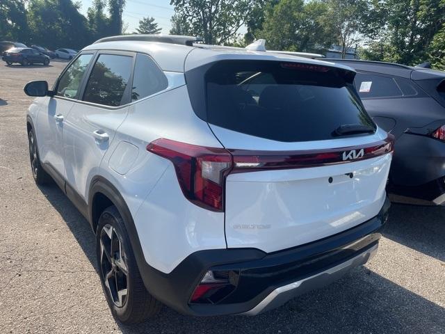 used 2025 Kia Seltos car, priced at $24,900