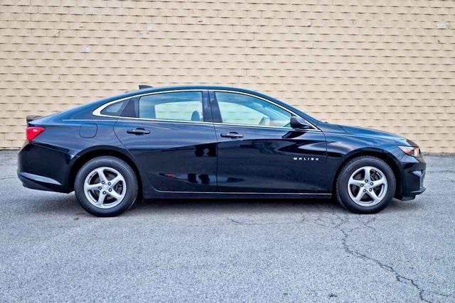 used 2018 Chevrolet Malibu car, priced at $11,717