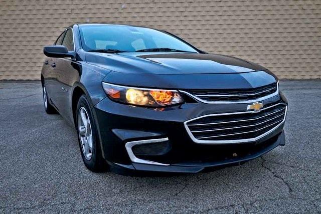 used 2018 Chevrolet Malibu car, priced at $11,717