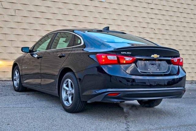 used 2018 Chevrolet Malibu car, priced at $11,717