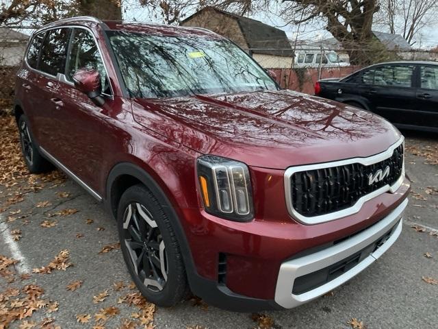 used 2023 Kia Telluride car, priced at $33,592