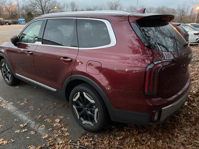 used 2023 Kia Telluride car, priced at $33,592