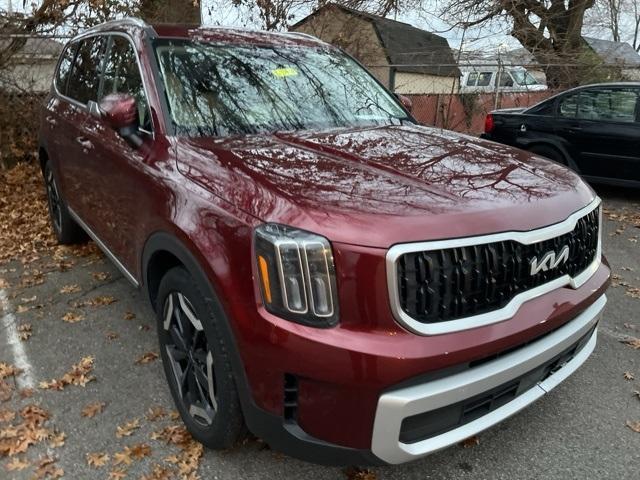 used 2023 Kia Telluride car, priced at $33,592