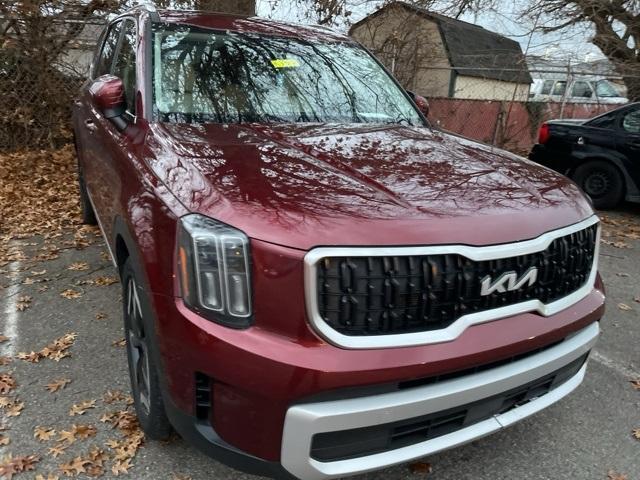 used 2023 Kia Telluride car, priced at $33,592