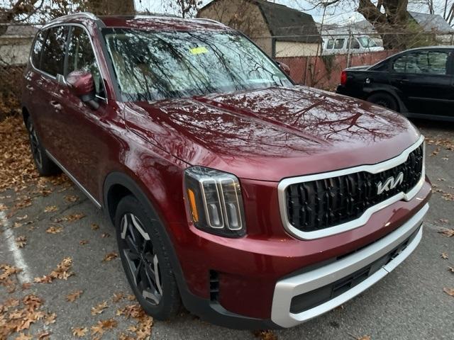 used 2023 Kia Telluride car, priced at $33,592