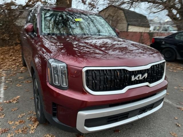 used 2023 Kia Telluride car, priced at $33,592