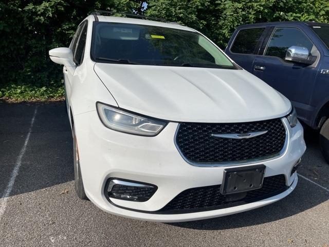 used 2021 Chrysler Pacifica car, priced at $18,529