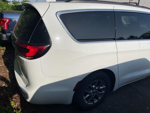 used 2021 Chrysler Pacifica car, priced at $18,529