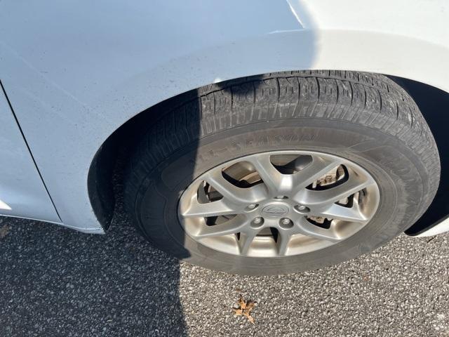 used 2021 Chrysler Pacifica car, priced at $18,529