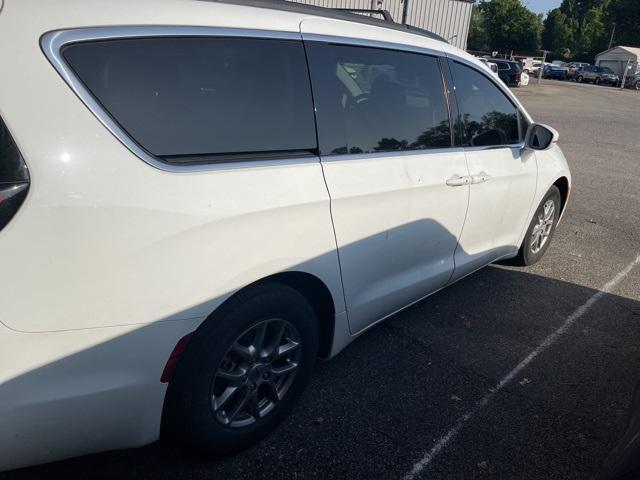used 2021 Chrysler Pacifica car, priced at $18,529