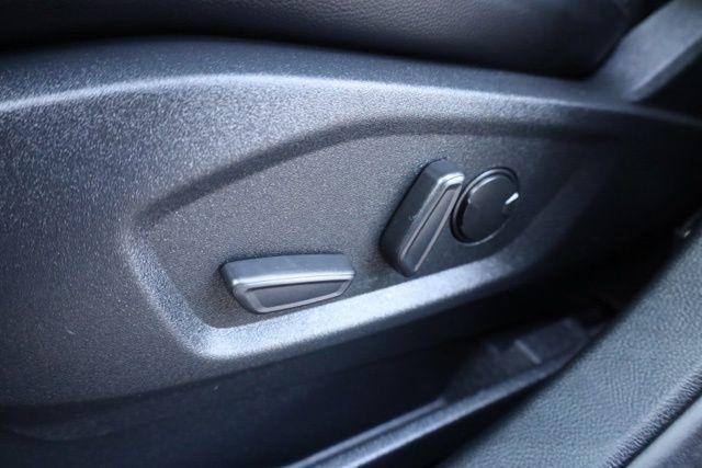 used 2024 Ford Edge car, priced at $27,535