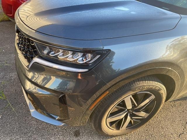used 2021 Kia Sorento car, priced at $24,260