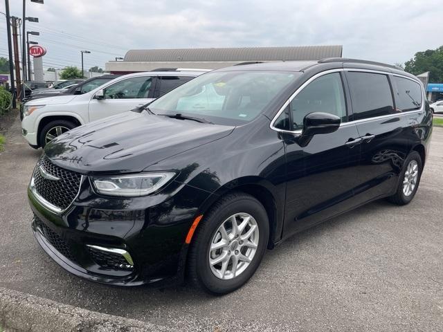used 2022 Chrysler Pacifica car, priced at $25,039