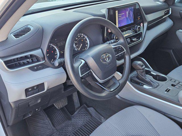 used 2023 Toyota Highlander car, priced at $34,046