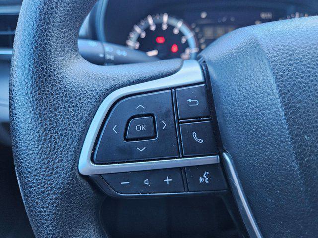 used 2023 Toyota Highlander car, priced at $34,046