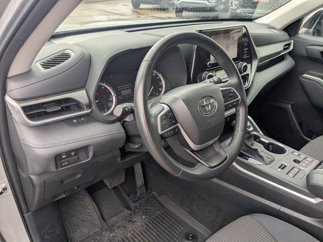 used 2024 Toyota Highlander car, priced at $33,935