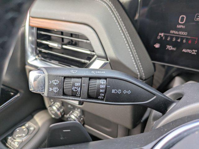 used 2025 GMC Yukon car, priced at $80,199