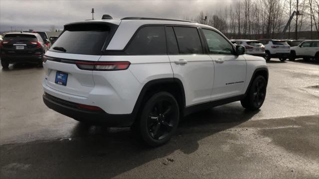 used 2023 Jeep Grand Cherokee car, priced at $33,900