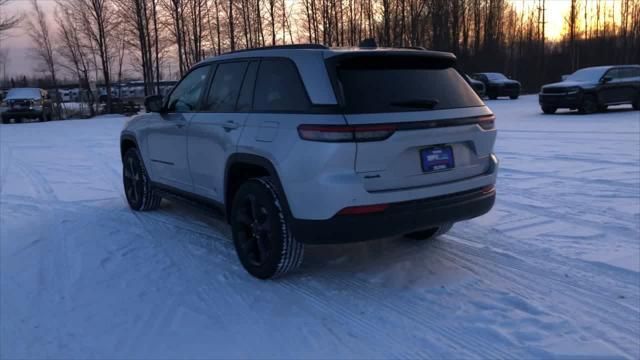 new 2025 Jeep Grand Cherokee car, priced at $45,081