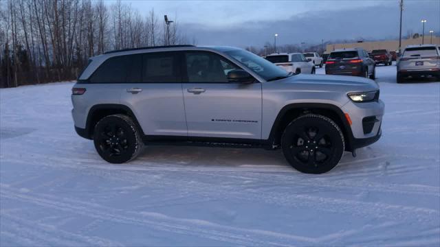 new 2025 Jeep Grand Cherokee car, priced at $45,081