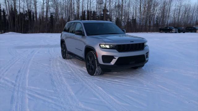 new 2025 Jeep Grand Cherokee car, priced at $45,081