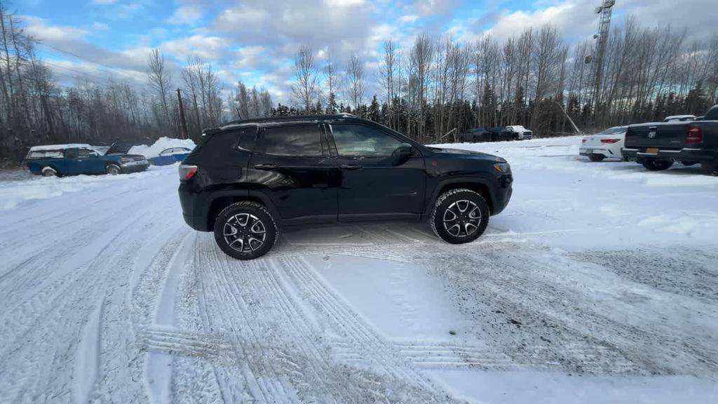 new 2026 Jeep Compass car, priced at $38,090