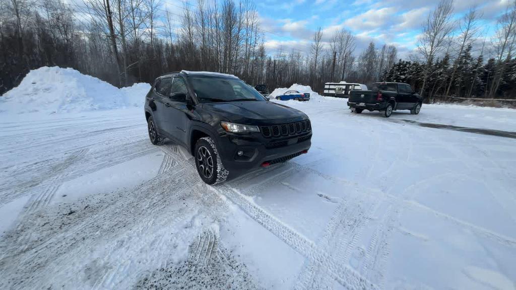 new 2026 Jeep Compass car, priced at $38,090