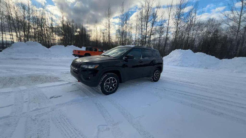 new 2026 Jeep Compass car, priced at $38,090
