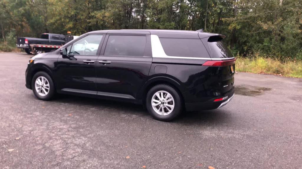 used 2024 Kia Carnival car, priced at $30,980