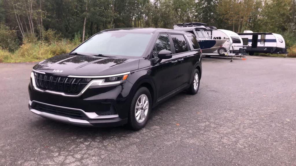 used 2024 Kia Carnival car, priced at $30,980