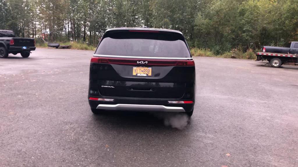 used 2024 Kia Carnival car, priced at $30,980