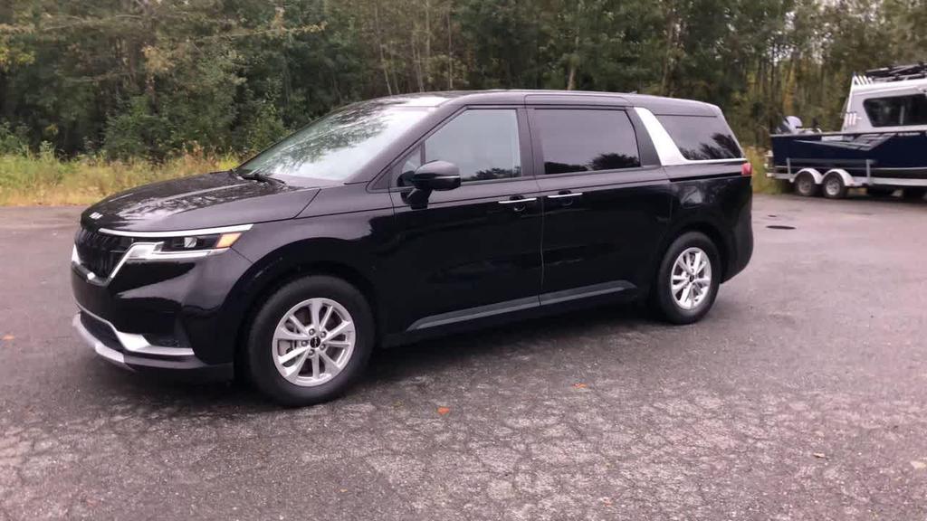 used 2024 Kia Carnival car, priced at $30,980
