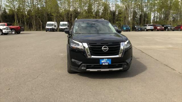 used 2022 Nissan Pathfinder car, priced at $35,900