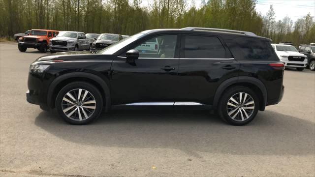 used 2022 Nissan Pathfinder car, priced at $35,900