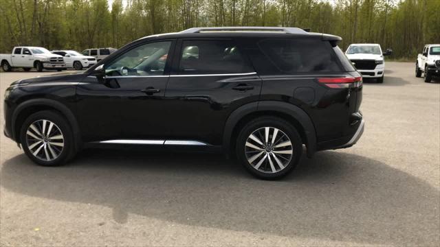 used 2022 Nissan Pathfinder car, priced at $35,900
