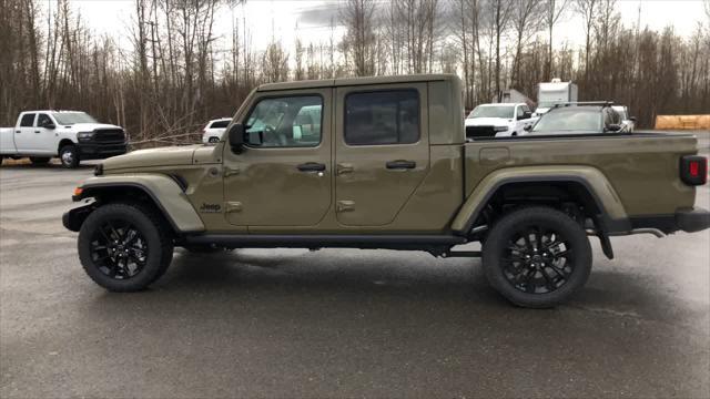 new 2025 Jeep Gladiator car, priced at $46,375