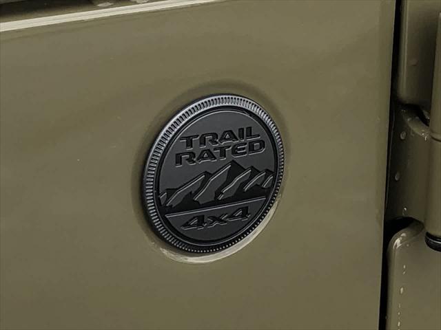 new 2025 Jeep Gladiator car, priced at $46,375