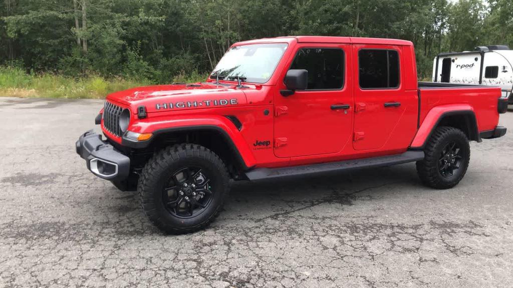 new 2025 Jeep Gladiator car, priced at $50,544