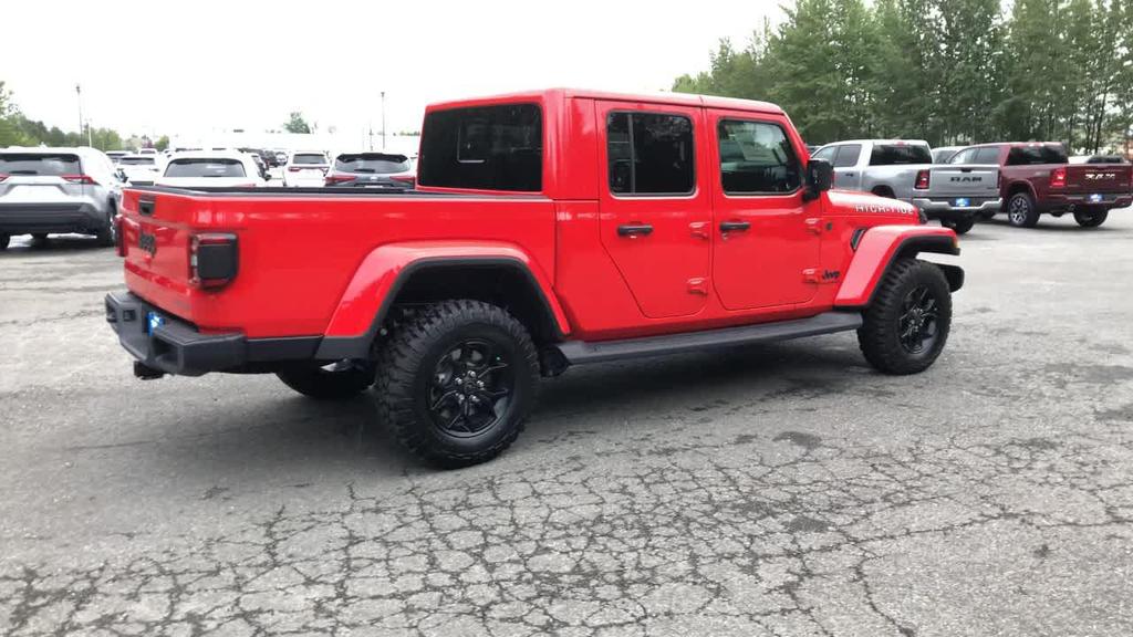 new 2025 Jeep Gladiator car, priced at $50,544