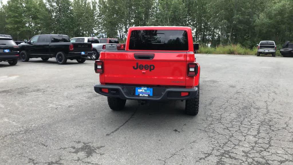 new 2025 Jeep Gladiator car, priced at $50,544