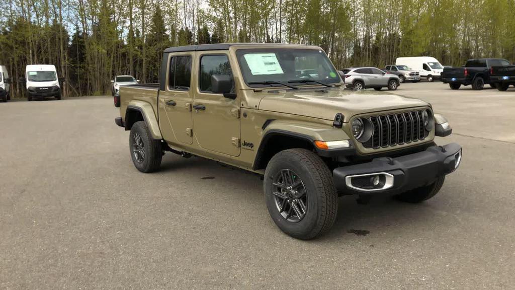 new 2025 Jeep Gladiator car, priced at $47,112
