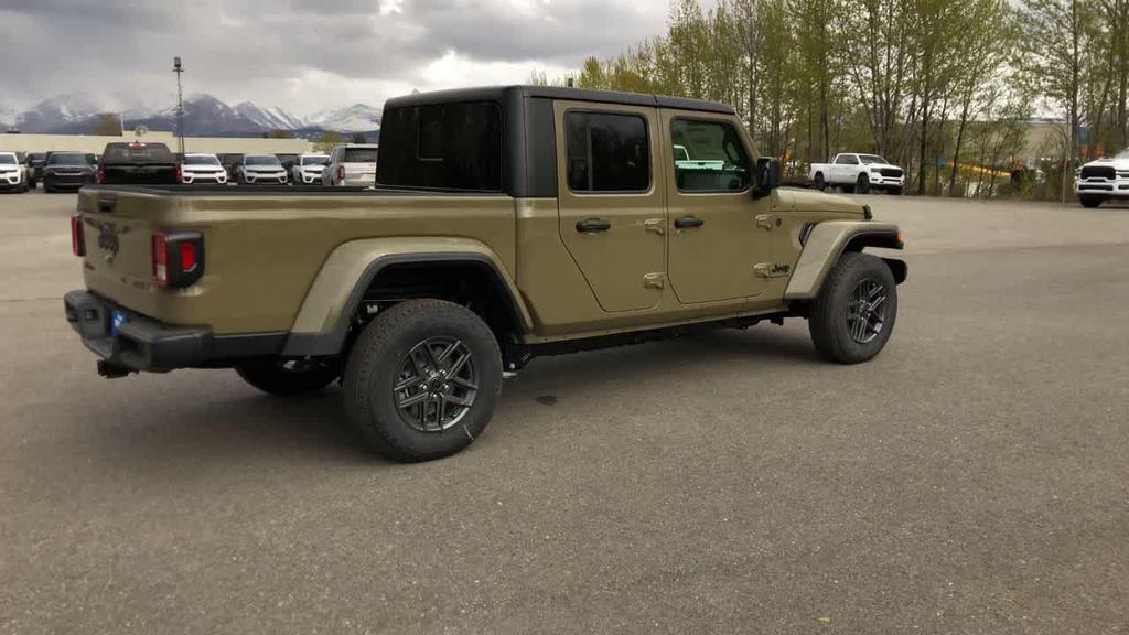 new 2025 Jeep Gladiator car, priced at $47,112