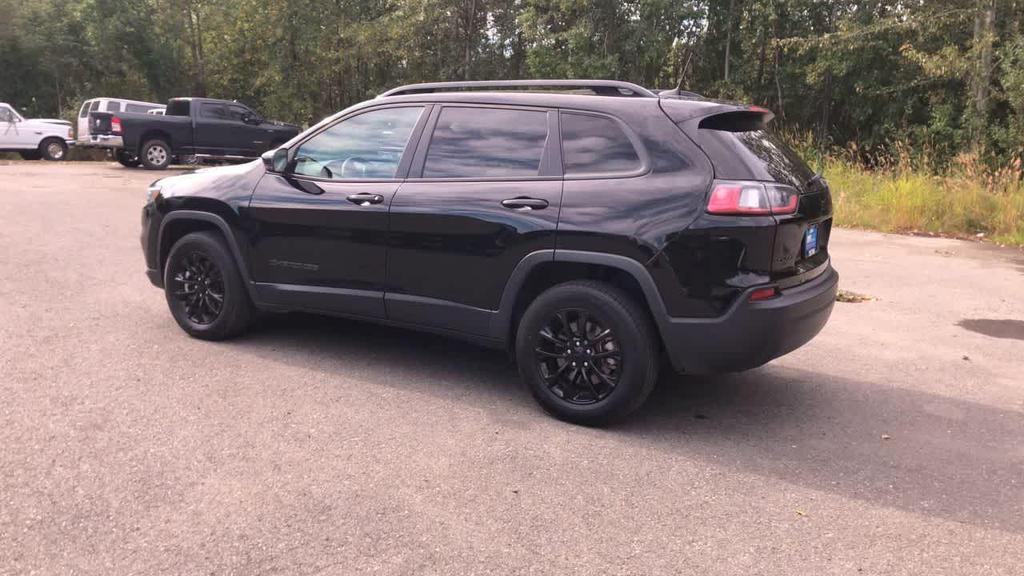 used 2023 Jeep Cherokee car, priced at $25,899