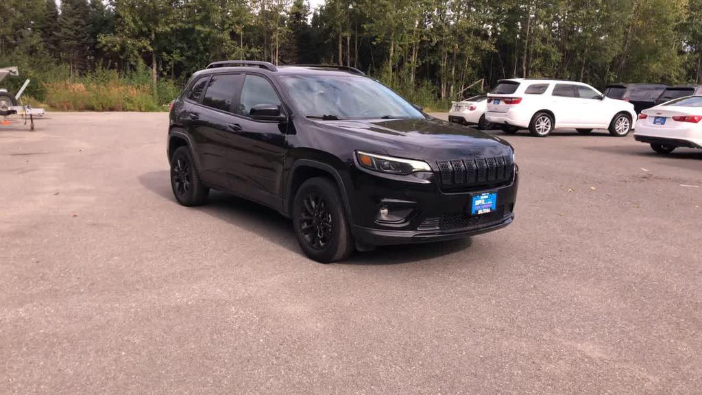 used 2023 Jeep Cherokee car, priced at $25,899