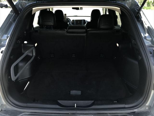 used 2015 Jeep Cherokee car, priced at $25,995