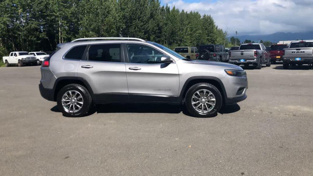 used 2020 Jeep Cherokee car, priced at $22,900