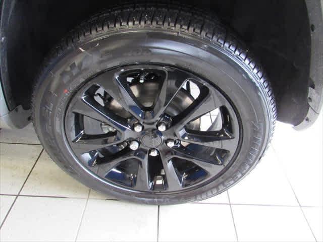 used 2020 Jeep Grand Cherokee car, priced at $27,999