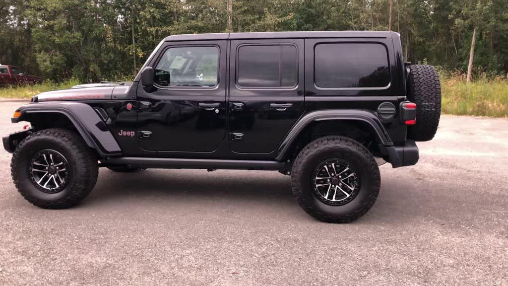 new 2025 Jeep Wrangler car, priced at $68,023