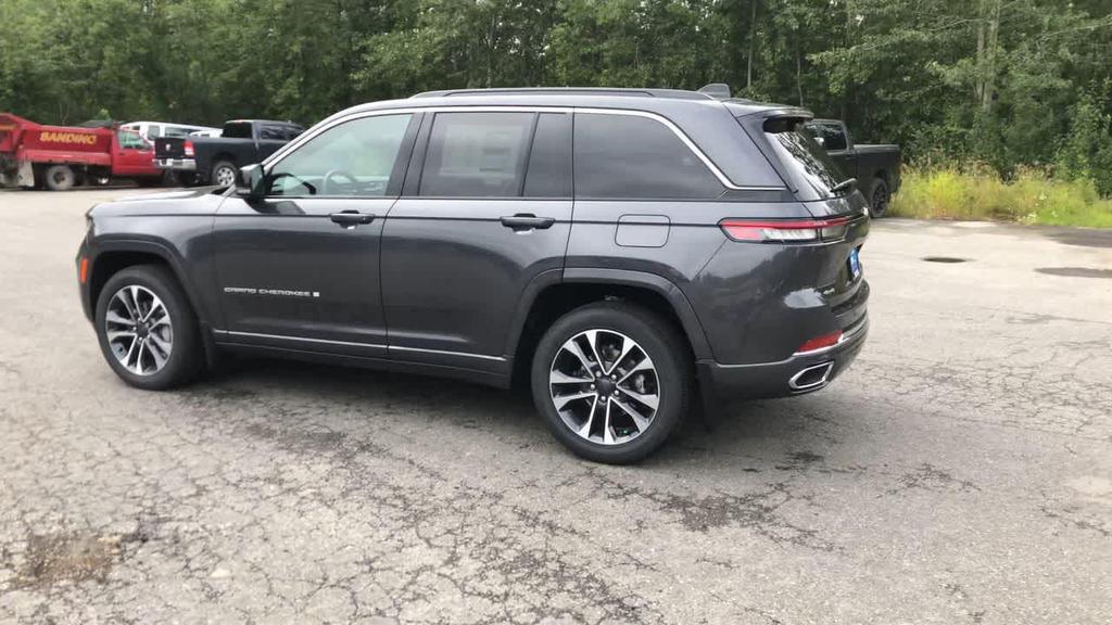 new 2025 Jeep Grand Cherokee car, priced at $56,830