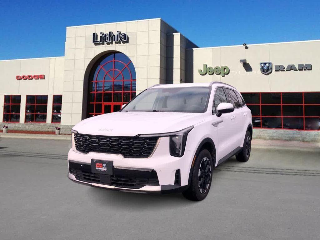used 2024 Kia Sorento car, priced at $31,098
